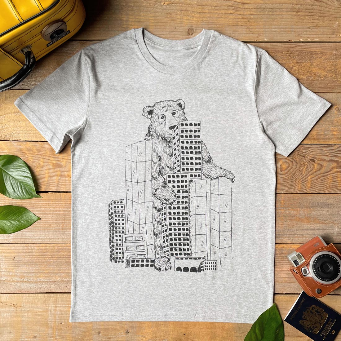 bear in city mens t-shirt