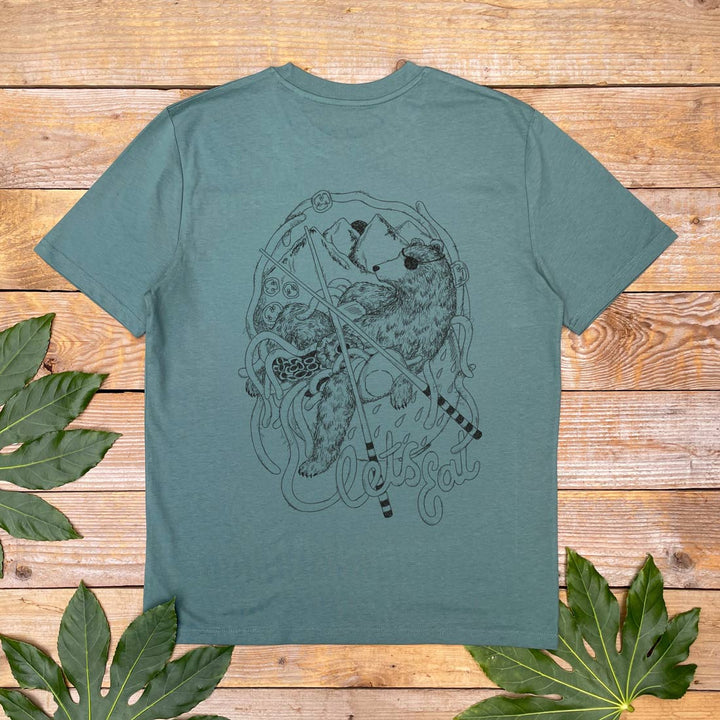 bear eating noodles tee