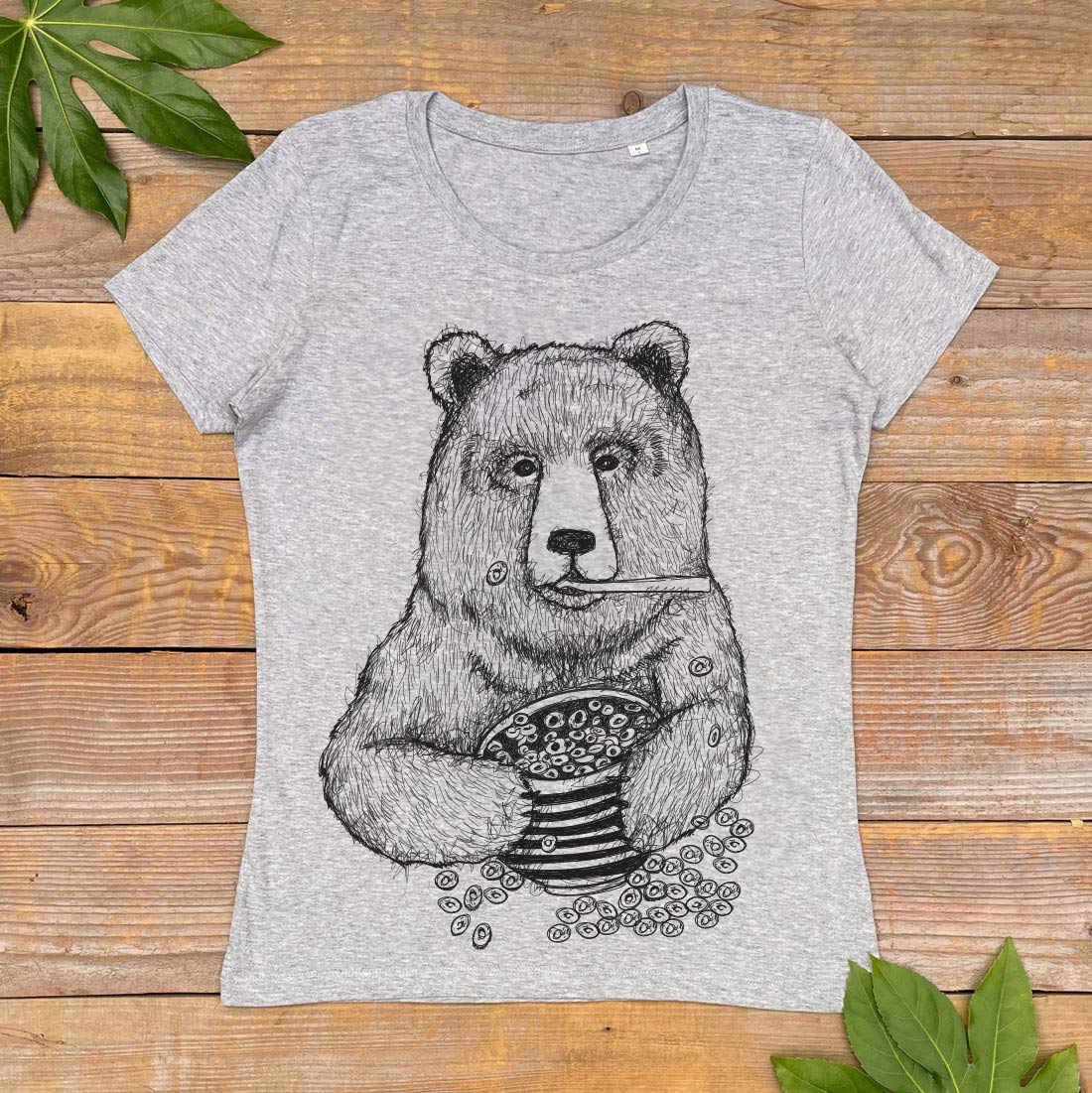 BEAR EATING CEREAL WOMENS TEE
