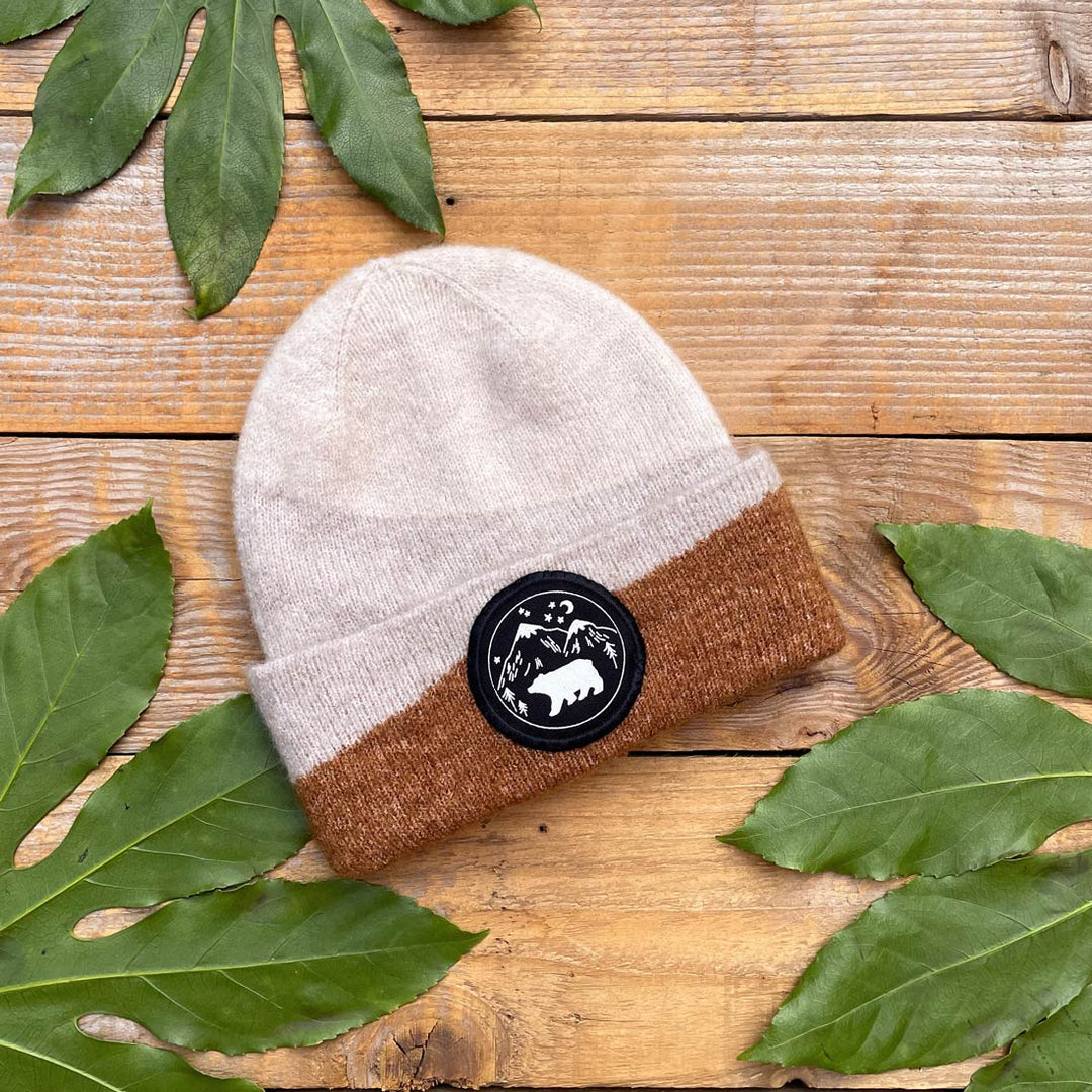 BROWN BEANIE WITH BEAR 