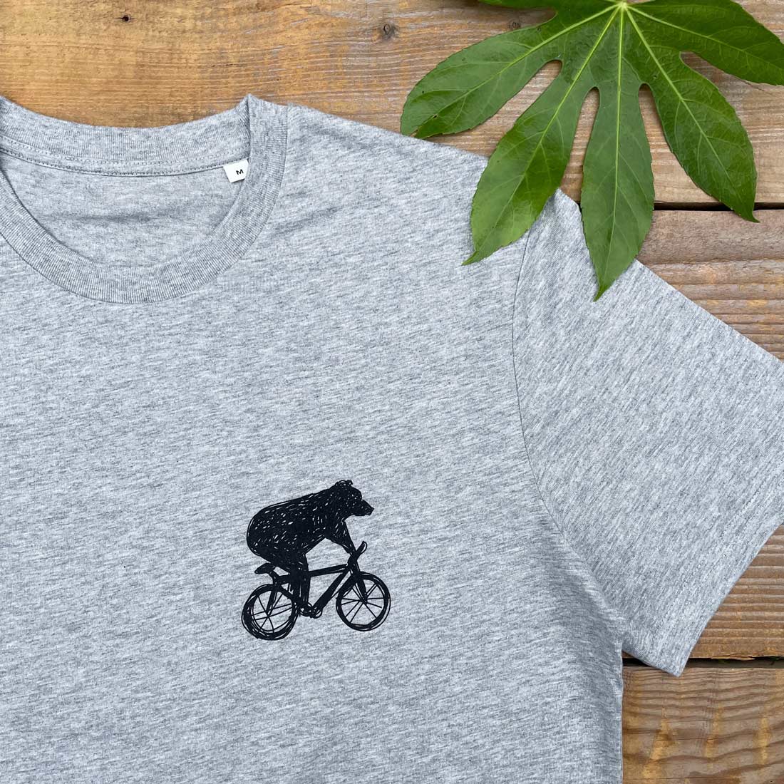 bicycle an bear pocket tee