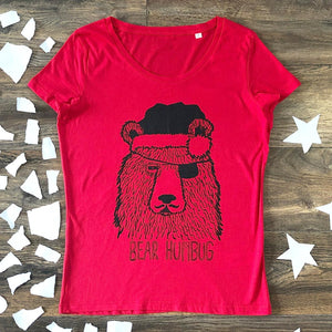 bear in Santa hat scoop neck tee red